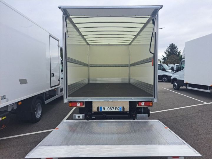 Utilitaire léger Iveco Daily Autre 35C18 A8 CAISSE HAYON MOINS DE 3M 58700E HT Blanc - 4