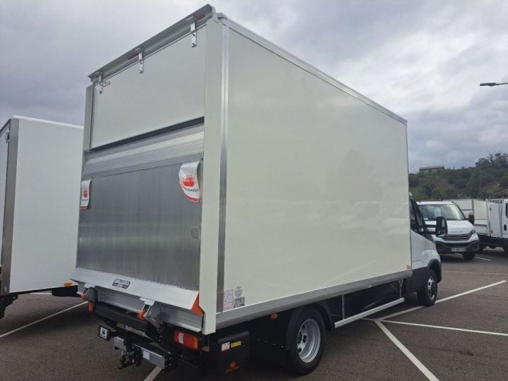 Utilitaire léger Iveco Daily Autre 35C18 CAISSE MIXTE HAYON 59000E HT Blanc - 2