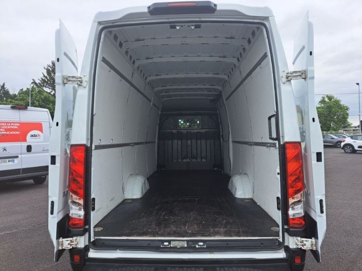 Utilitaire léger Iveco Daily Autre 35S16 FOURGON L4 28000E HT Blanc - 20