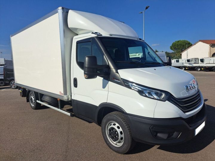 Utilitaire léger Iveco Daily Autre 35S18 A8 CAISSE HAYON 52000E HT Blanc - 1