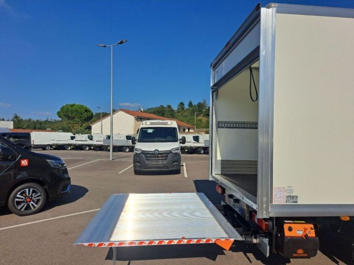 Utilitaire léger Iveco Daily Autre 35S18 A8 CAISSE HAYON 52000E HT Blanc - 4