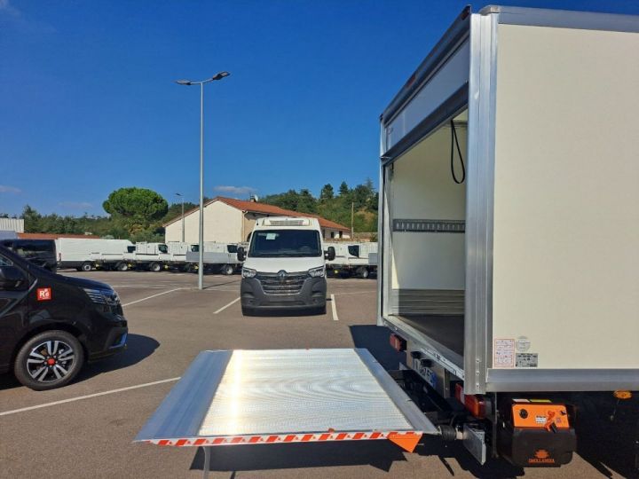 Utilitaire léger Iveco Daily Autre 35S18 A8 CAISSE HAYON 54000E HT Blanc - 4