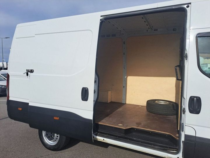 Utilitaire léger Iveco Daily Autre FOURGON 35S16 V12 Blanc - 5