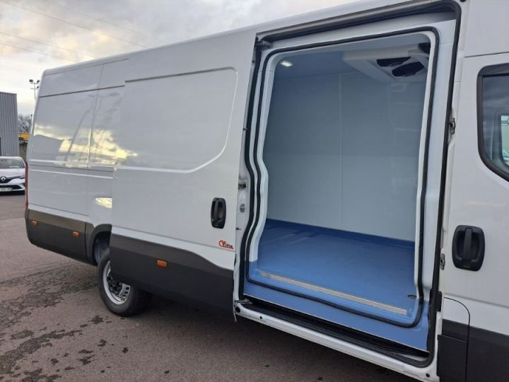 Utilitaire léger Iveco Daily Autre FOURGON 35S18 A8 L4 FRIGO 54000E HT Blanc - 3