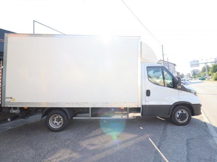 Utilitaire léger Iveco Daily Autre VU 35C16 3L 160 CH PRIX HT : 34990 TTC 41989+ ATTELAGE + CAMERA DE RECUL HAYON EL... Blanc - 7