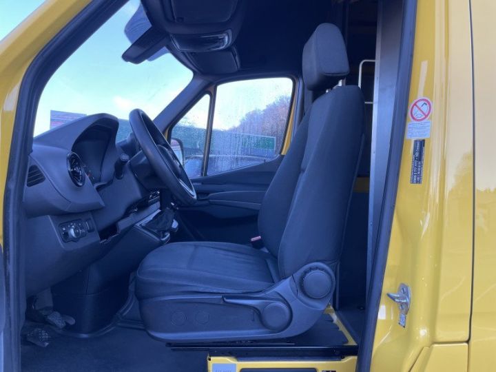 Utilitaire léger Mercedes Sprinter Autre / A PARTIR DE 334,67/MOIS / 314 CDI 43S 3T5 4X2 Jaune - 12