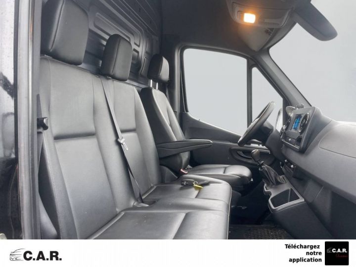 Utilitaire léger Mercedes Sprinter Autre FOURGON FGN 211 CDI 39 3.0T Noir - 7