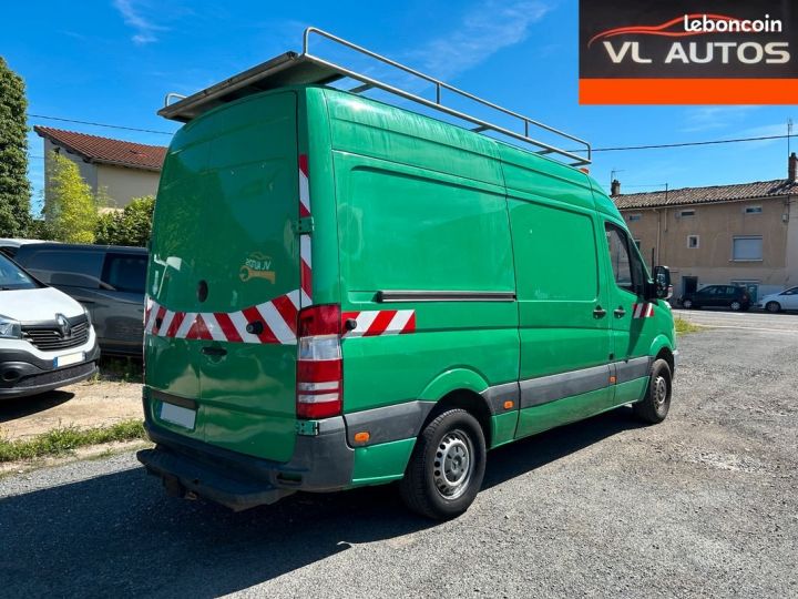 Utilitaire léger Mercedes Sprinter Autre Mercedes 311 CDI 110 cv L2H2 année 2006 Vert - 3