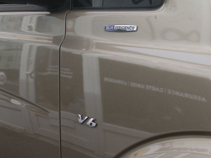 Utilitaire léger Mercedes Viano Autre Ph.II (639) Combi Long 3.0 CDI V6 224 Trend 7Places BVA (Caméra, Sièges chauffants, Attelage) Or - 32