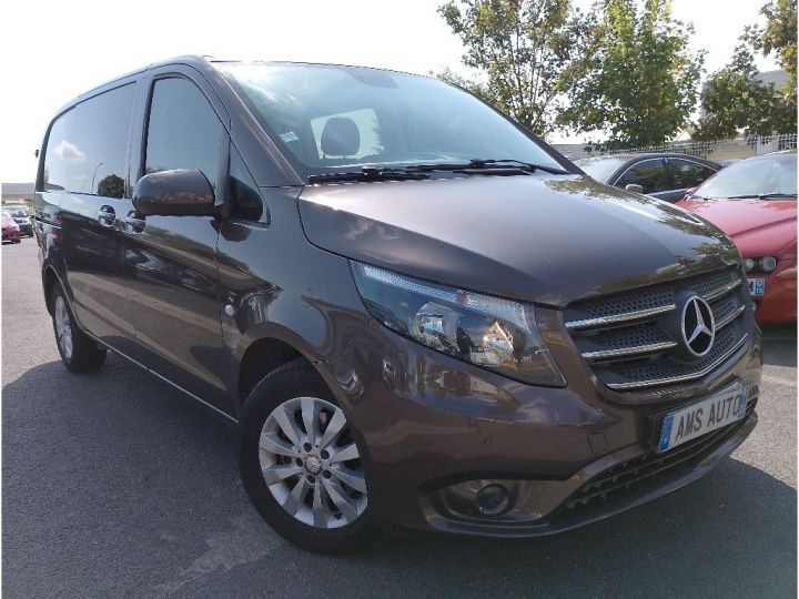 Utilitaire léger Mercedes Vito Autre FOURGON 116 CDI COMPACT SELECT Marron - 3