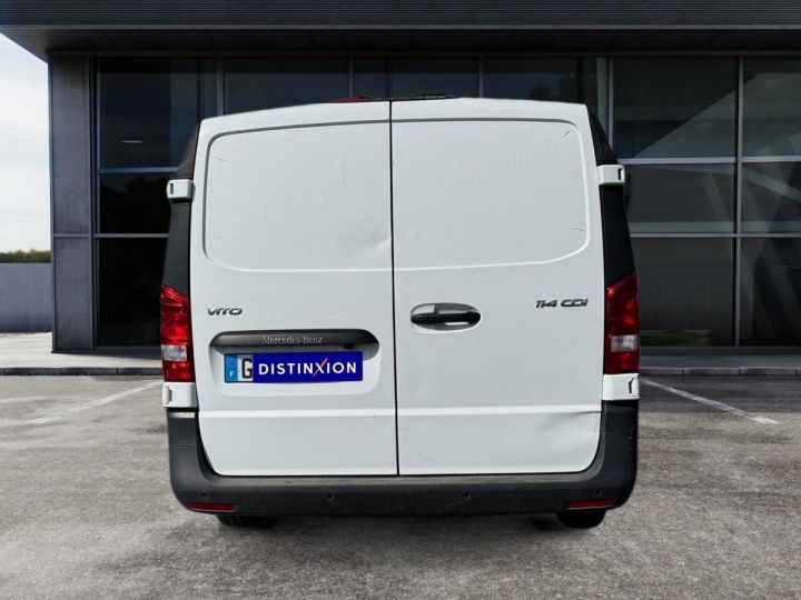 Utilitaire léger Mercedes Vito Autre Long 2.8t 114 CDI  BVA 9G-Tronic First BLANC - 4