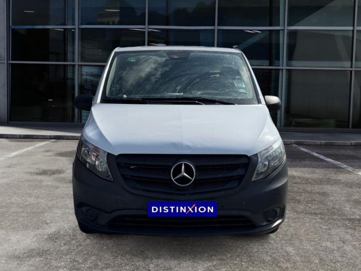 Utilitaire léger Mercedes Vito Autre Long 2.8t 114 CDI  BVA 9G-Tronic First BLANC - 8