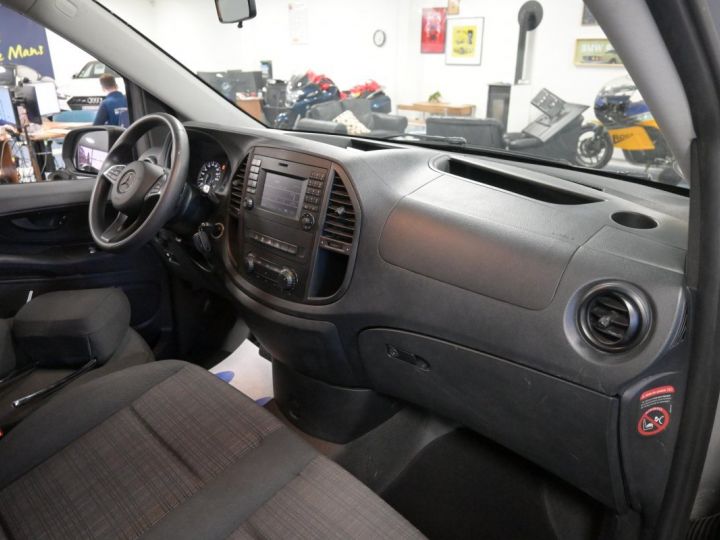 Utilitaire léger Mercedes Vito Autre TOURER 116 CDI Long Pro A GRIS CLAIR - 16