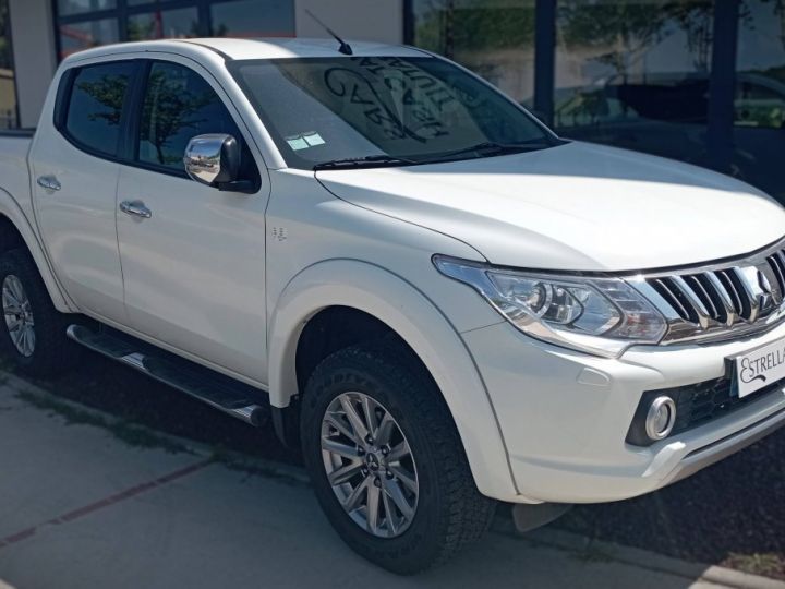 Utilitaire léger Mitsubishi L 200 Autre III 2.4DI-D 181 Double Cab Instyle Blanc - 3