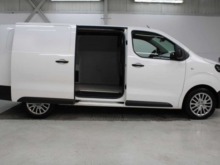 Utilitaire léger Opel Vivaro Autre 2.0 ~ 130kw L3 CarPlay PDC AT8 Top Deal Blanc - 4