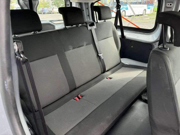 Utilitaire léger Opel Vivaro Autre (3) 1.5 Diesel 120 ch L2 Pack Clim 9 Places Gris - 13