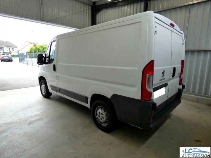 Utilitaire léger Peugeot Boxer Autre Fourgon 2.0 BlueHDi 110cv PREMIUM BLANC - 4