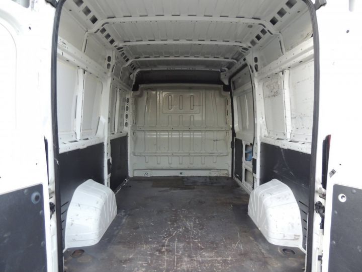 Utilitaire léger Peugeot Boxer Autre III Phase Fourgon 330 L2H2 2.2 HDi 130cv BLANC - 6