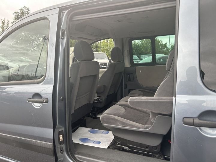 Utilitaire léger Peugeot Expert Autre 2.0 HDI140 FAP PREMIUM COURT 8PL Gris Medium - 9