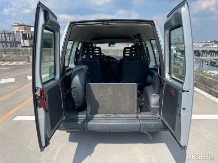 Utilitaire léger Peugeot Expert Autre FG 220C (4M3) HDI95 CFT Gris - 6