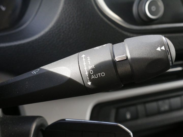 Utilitaire léger Peugeot Expert Autre L1H1 2.0 BlueHDI 150 Sport BVM (1ère main, Camera, Attelage) Noir - 24