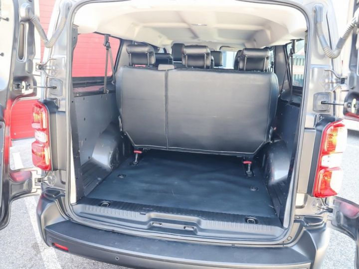 Utilitaire léger Peugeot Expert Autre TRAVELLER Long 2.0 BlueHDi 150 COMBI 9 PLACES GRIS FONCE - 11