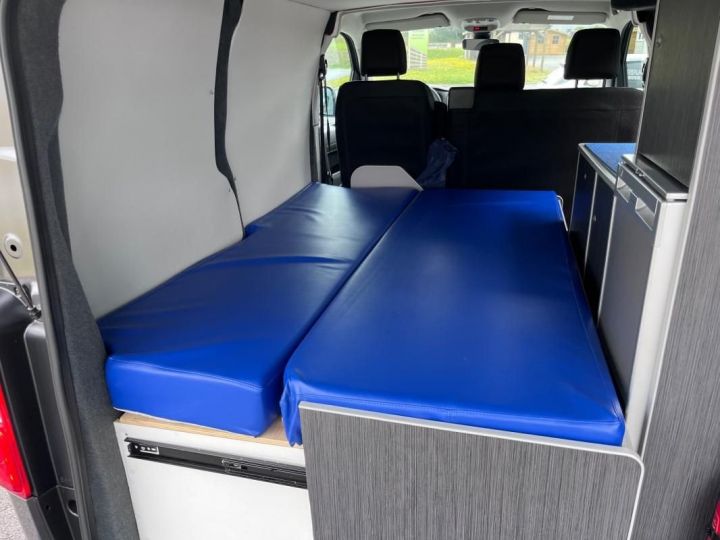 Utilitaire léger Peugeot Expert Autre VAN AMENAGE 1.6 BLUEHDI 115 CH L1 PREMIUM PACK BREIZH Gris - 19