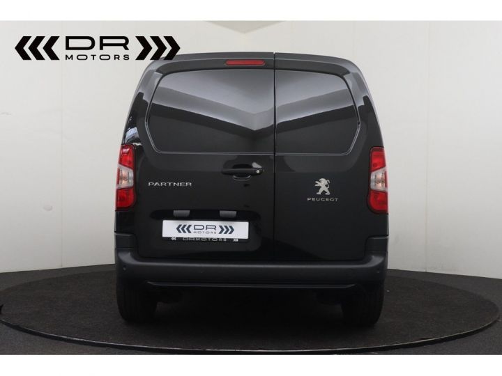 Utilitaire léger Peugeot Partner Autre 1.5BlueHDI L1 PREMIUM - NAVI AIRCO PDC ACHTERAAN 6.185km!! Noir - 5