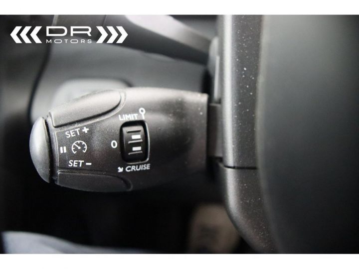 Utilitaire léger Peugeot Partner Autre 1.5BlueHDI L1 PREMIUM - NAVI AIRCO PDC ACHTERAAN 6.185km!! TOPSTAAT 1ste Eigenaar Noir - 26