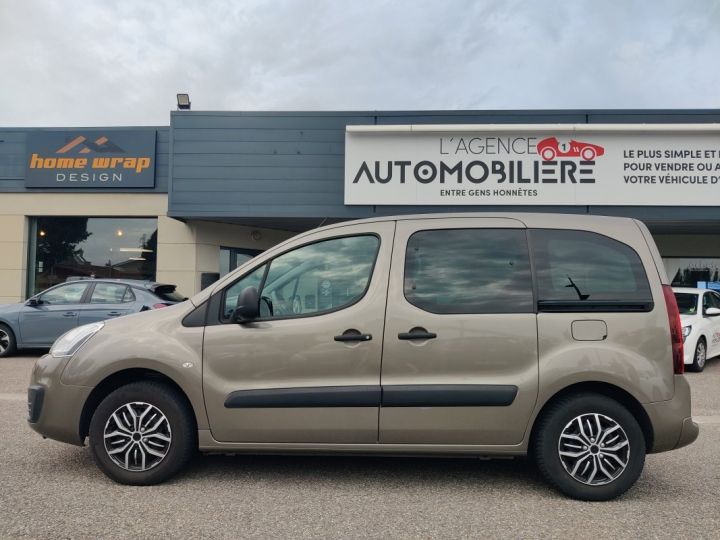 Utilitaire léger Peugeot Partner Autre Tepee 1.2 110 ch Caméra / Régulateur / Clim / Bluetooth Marron - 8