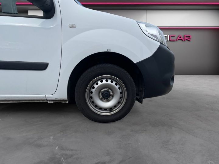 Utilitaire léger Renault Kangoo Autre 2 GRAND VOLUME MAXI GENERIQUE DCI 95CV GENERIQUE Garantie 1 AN Blanc - 17