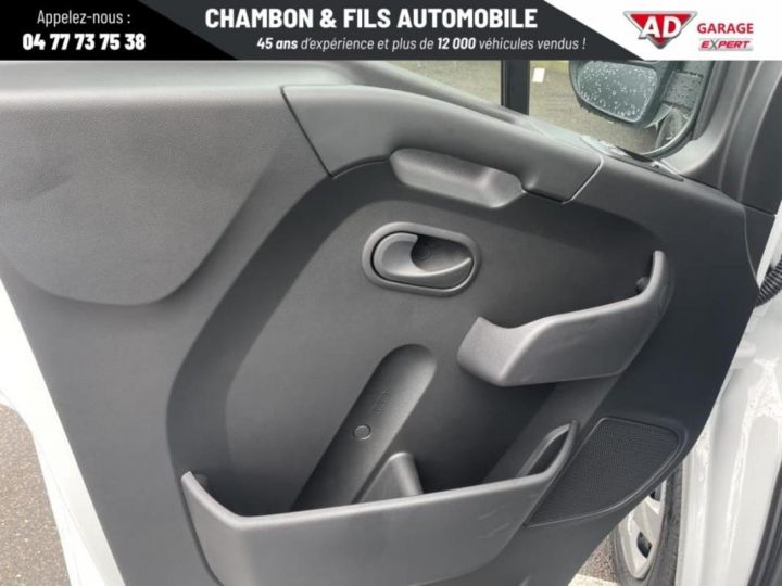 Utilitaire léger Renault Master Autre FOURGON FGN TRAC F3500 L3H2 BLUE DCI 150 CONFORT PRIX HT Blanc - 5