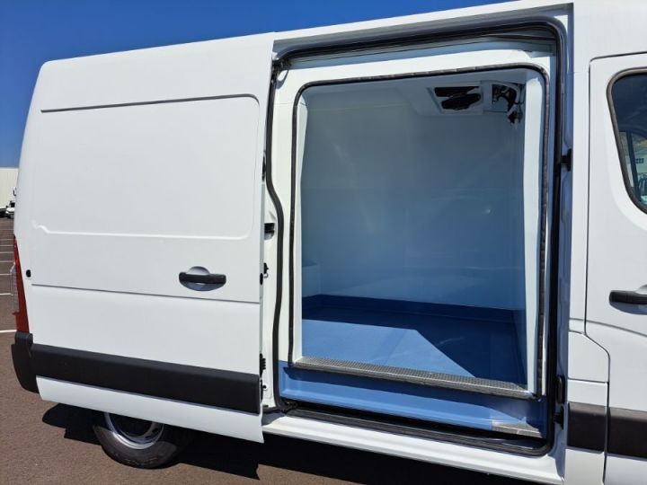 Utilitaire léger Renault Master Autre FOURGON FRIGO L2H2 145CV 47900E HT Blanc - 20