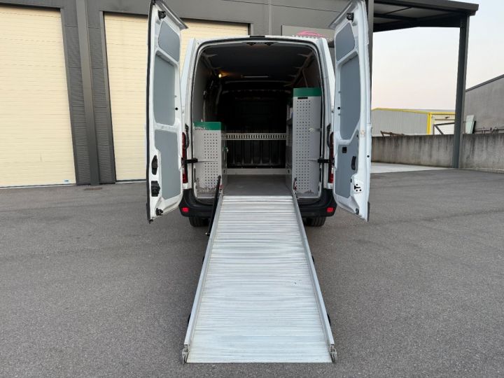 Utilitaire léger Renault Master Autre FOURGON L2H2 3.5t 2.3 dCi 130 E6 GRAND CONFORT + Rampe de chargement Blanc - 25