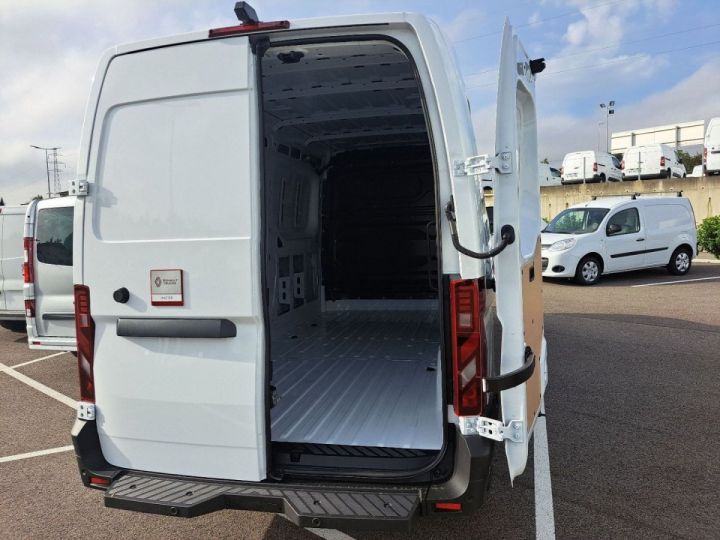 Utilitaire léger Renault Master Autre FRIGO L3H2 150 CV Blanc - 34