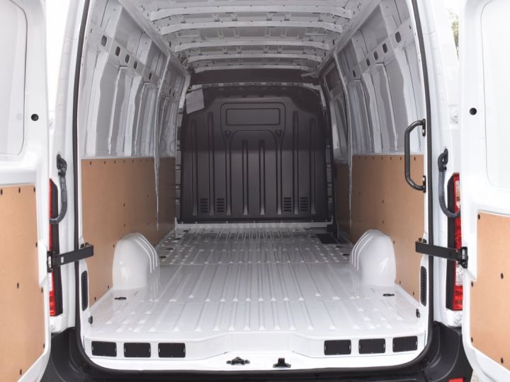 Utilitaire léger Renault Master Autre III FG R3500 L4H2 2.3 BLUE DCI 165CH GRAND CONFORT EUROVI Blanc - 9