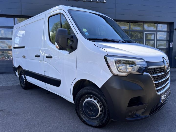 Utilitaire léger Renault Master Autre L1H1 GRAND CONFORT 2.3 DCI 135CV BVM6 E6DT / 16658,33 € HT / À PARTIR DE 332,19 € * BLANC - 10