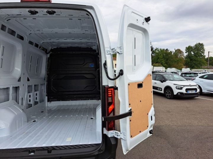 Utilitaire léger Renault Master Autre L2H2 150 CV Blanc - 31