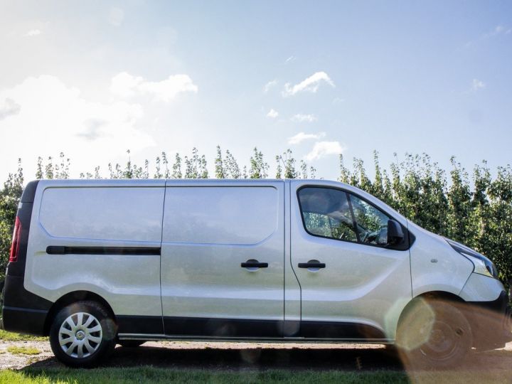 Utilitaire léger Renault Trafic Autre 1.6 DCi - 3 PLAATSEN - LICHTE VRACHT - CAMERA - CRUISECONTROL - GPS - EURO 6b Argent - 5