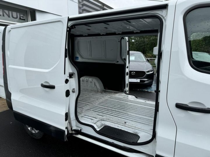 Utilitaire léger Renault Trafic Autre 1200 Kg 1.6 dCi - 120 Grand Confort L2H1 Gps + Clim BLANC - 17