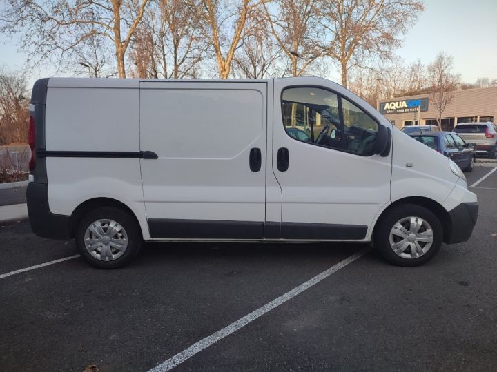 Utilitaire léger Renault Trafic Autre 2.0D L1H1 90ch Blanc - 6