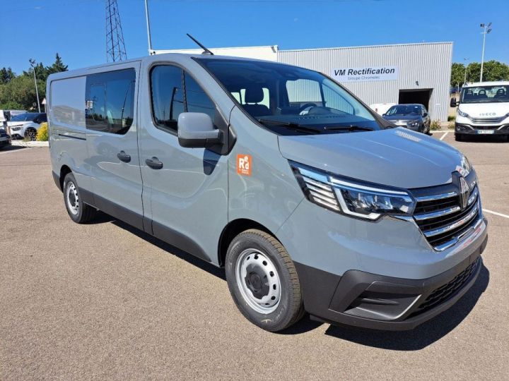 Utilitaire léger Renault Trafic Autre CABINE APPROFONDIE CA L2H1 3T BLUE DCI 150 GSR2 RED EDITION 6PL Gris Foncé - 1