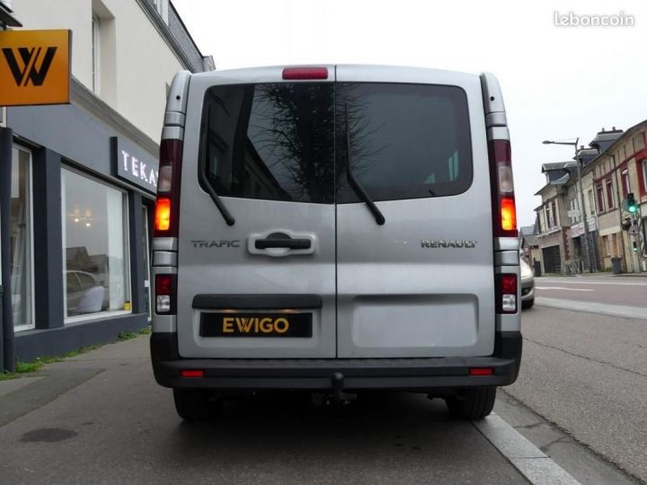 Utilitaire léger Renault Trafic Autre COMBI 2.0 DCI 150 L2 ENERGY ZEN + ATTELAGE Gris - 6