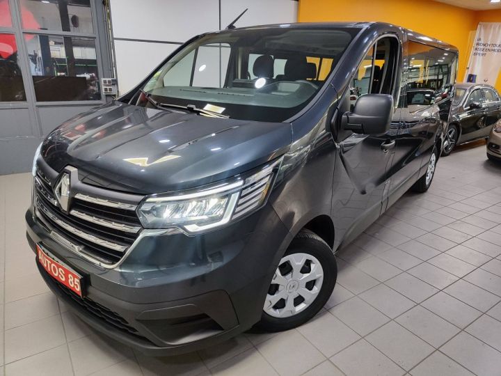 Utilitaire léger Renault Trafic Autre Combi III (J82) L2 2.0 dCi 150ch Energy S&S Zen 9 places 23500€ HT GRIS FONCE - 15