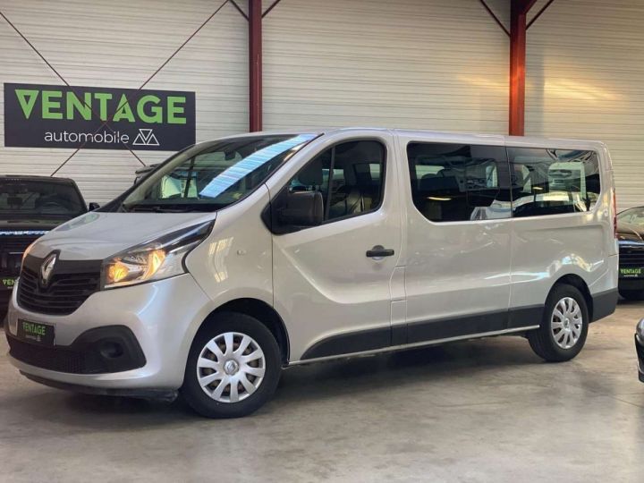 Utilitaire léger Renault Trafic Autre Combi L2 dCi 125 Energy Life Gris - 1