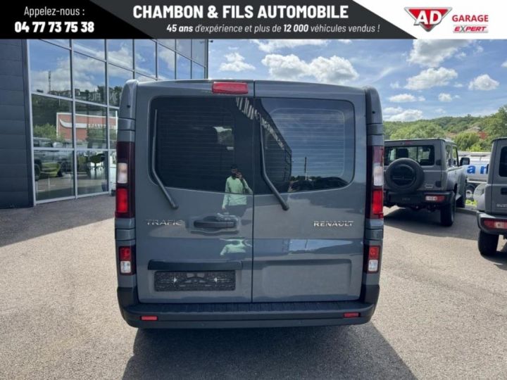 Utilitaire léger Renault Trafic Autre combi L2 dCi 150 Energy S&S Zen 9 places Gris - 6