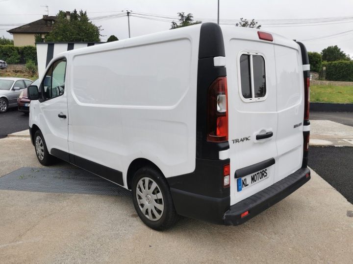 Utilitaire léger Renault Trafic Autre DCI 95CH ISOLER POUR AMENAGEMENT / PANNEAU SOLAIRE / BLANC Blanc - 5