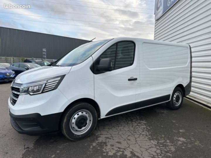 Utilitaire léger Renault Trafic Autre Fg L1H1 2T8 2.0 Blue dCi 130ch Grand Confort Blanc - 17