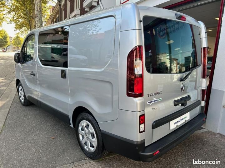 Utilitaire léger Renault Trafic Autre FLEX 3 ANTILOPE VAN L1H1 GRAND CONFORT 2800 BlueDCI 130 AMENAGE PLACES Gris - 5