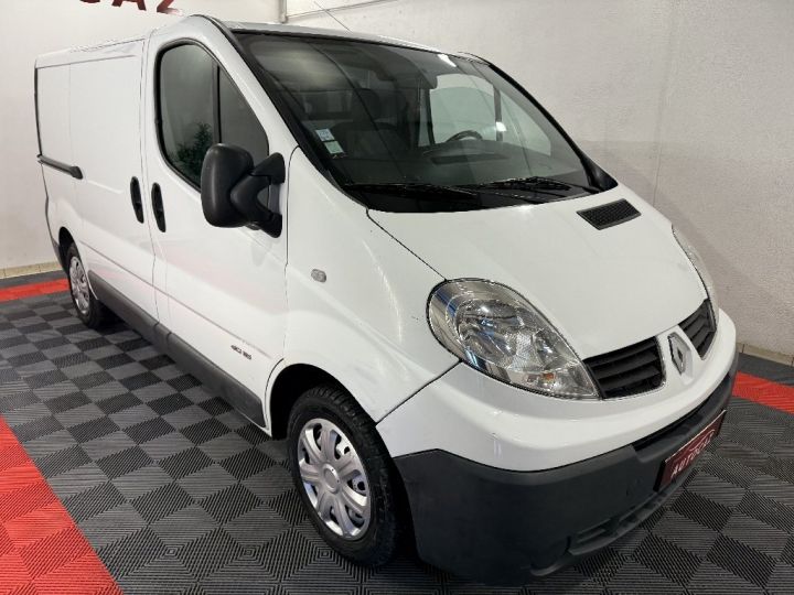 Utilitaire léger Renault Trafic Autre FOURGON 2.0 DCI 115 L1H1 CONFORT Blanc - 4